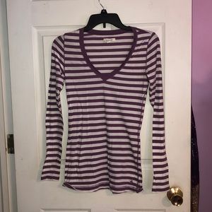 Striped Longsleeve V-Neck Tee